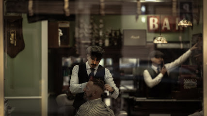 Barber Club - Opiniones y contacto