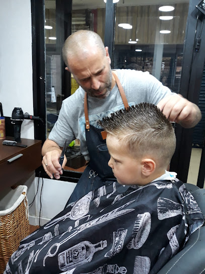 Barbería Héctor - Opiniones y contacto