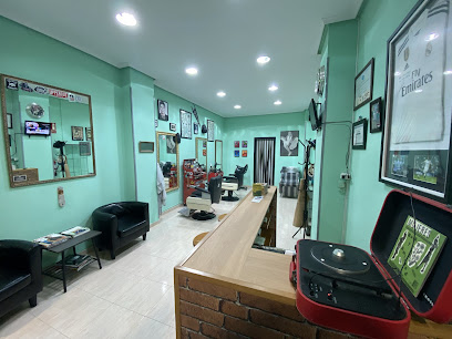 TheHogBarberShop - Opiniones y contacto