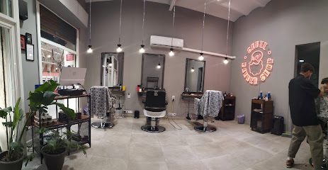 Skull Barber Shop Barcelona (Córcega) - Opiniones y contacto