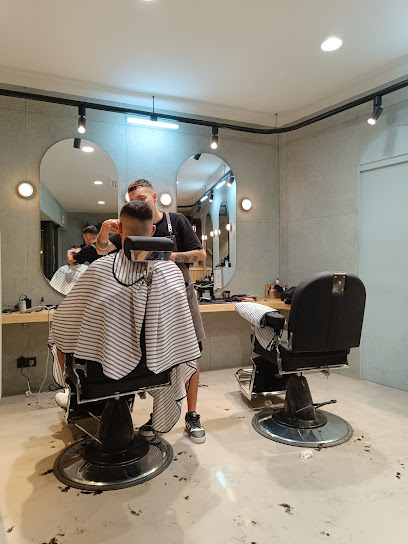 JOTA Barber Shop - Opiniones y contacto