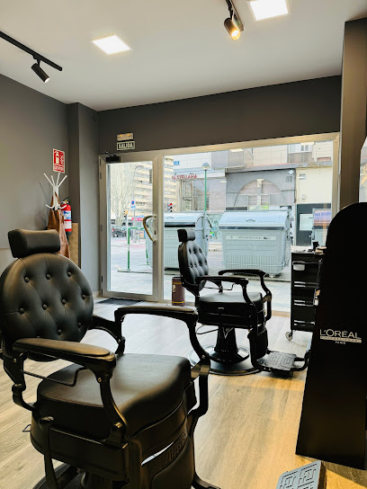 BLACK’S BARBER SHOP - Opiniones y contacto