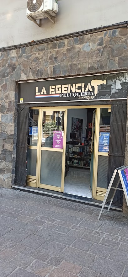 La Esencia Peluquería Barbershop - Opiniones y contacto