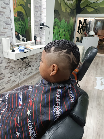 Barber Shop Amici - Opiniones y contacto