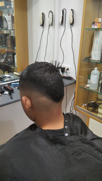 Lucky Peluquería Barbería Huesca - Opiniones y contacto