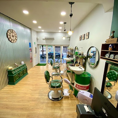 Barbero Igor Men&apos;s Social Club Valladolid - Opiniones y contacto