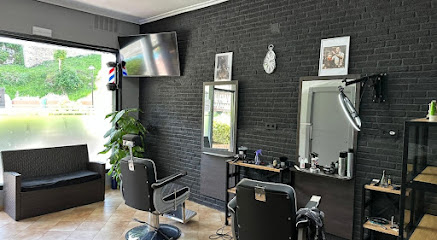 Comillas Barber Shop - Opiniones y contacto