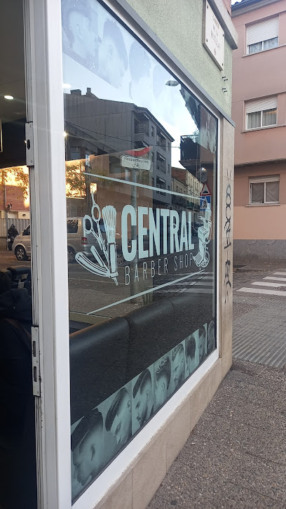 Central Barbershop Girona - Opiniones y contacto