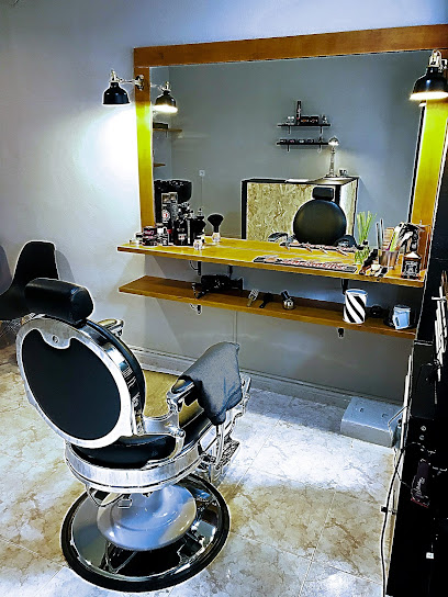 Mr. Monkey Barber Club - Barberia en almeria - Opiniones y contacto