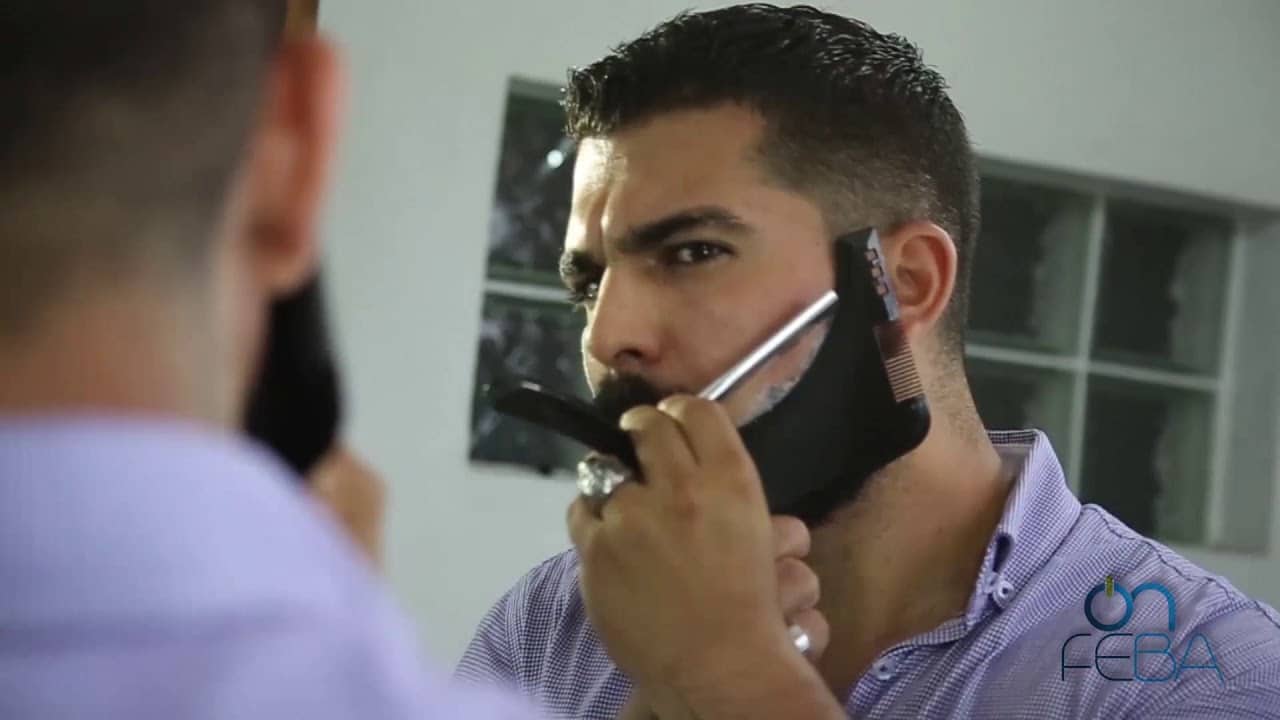 "Cómo Elegir el Peine o Cepillo Ideal para Tu Barba"